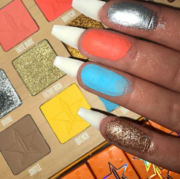 🧚‍♀️Jeffree Star DISCONTINUED Thirsty  Palette NWT - Picture 3 of 10